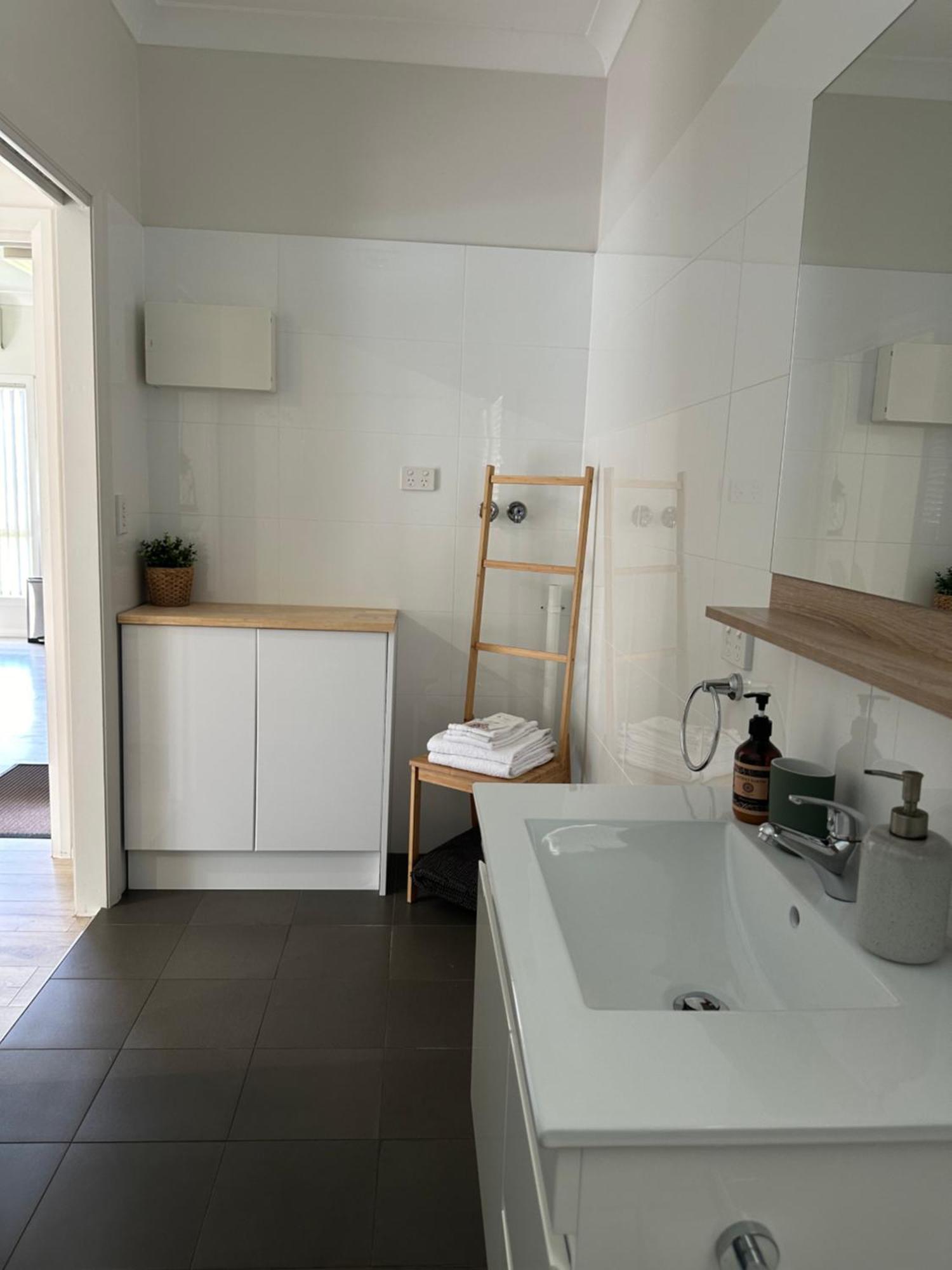 Blueberry Hills On Comleroy Farmstay - Self-Contained Cottages 쿠라종 외부 사진