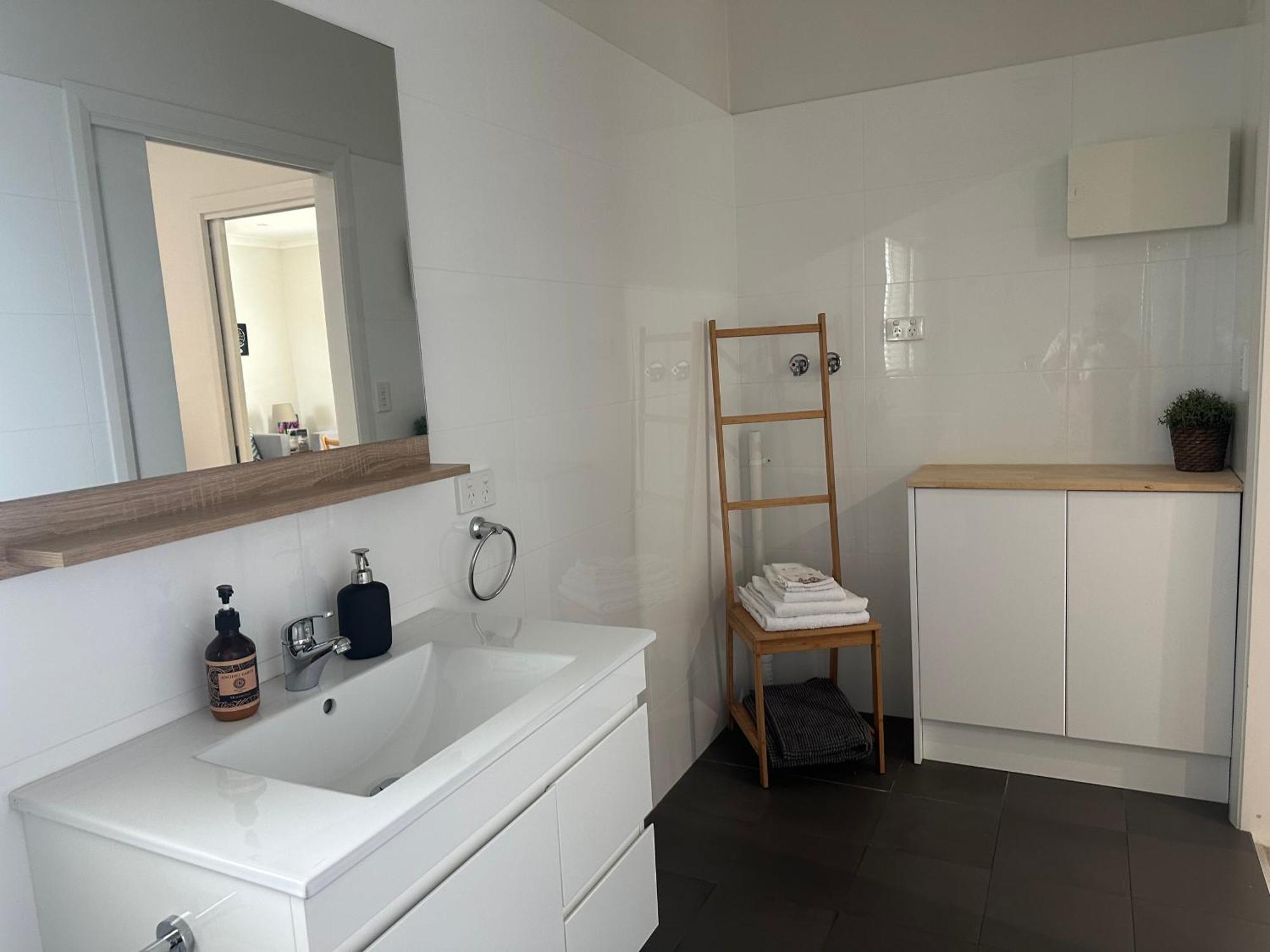 Blueberry Hills On Comleroy Farmstay - Self-Contained Cottages 쿠라종 외부 사진